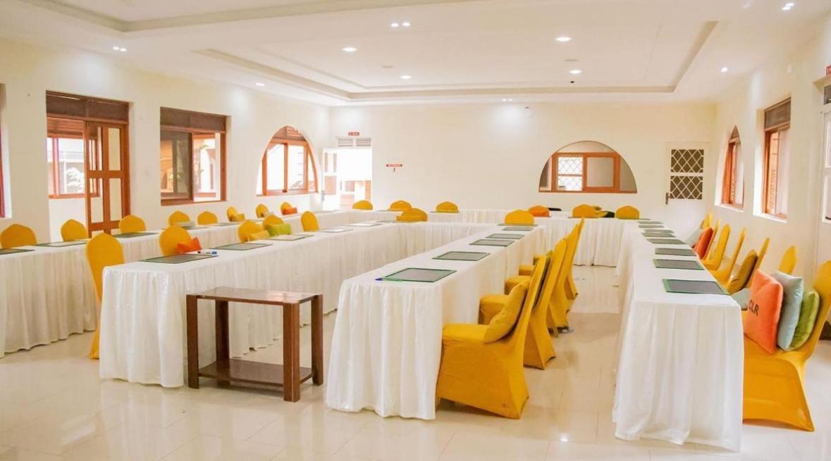 Country Lake Resort Garuga Entebbe Zewnętrze zdjęcie
