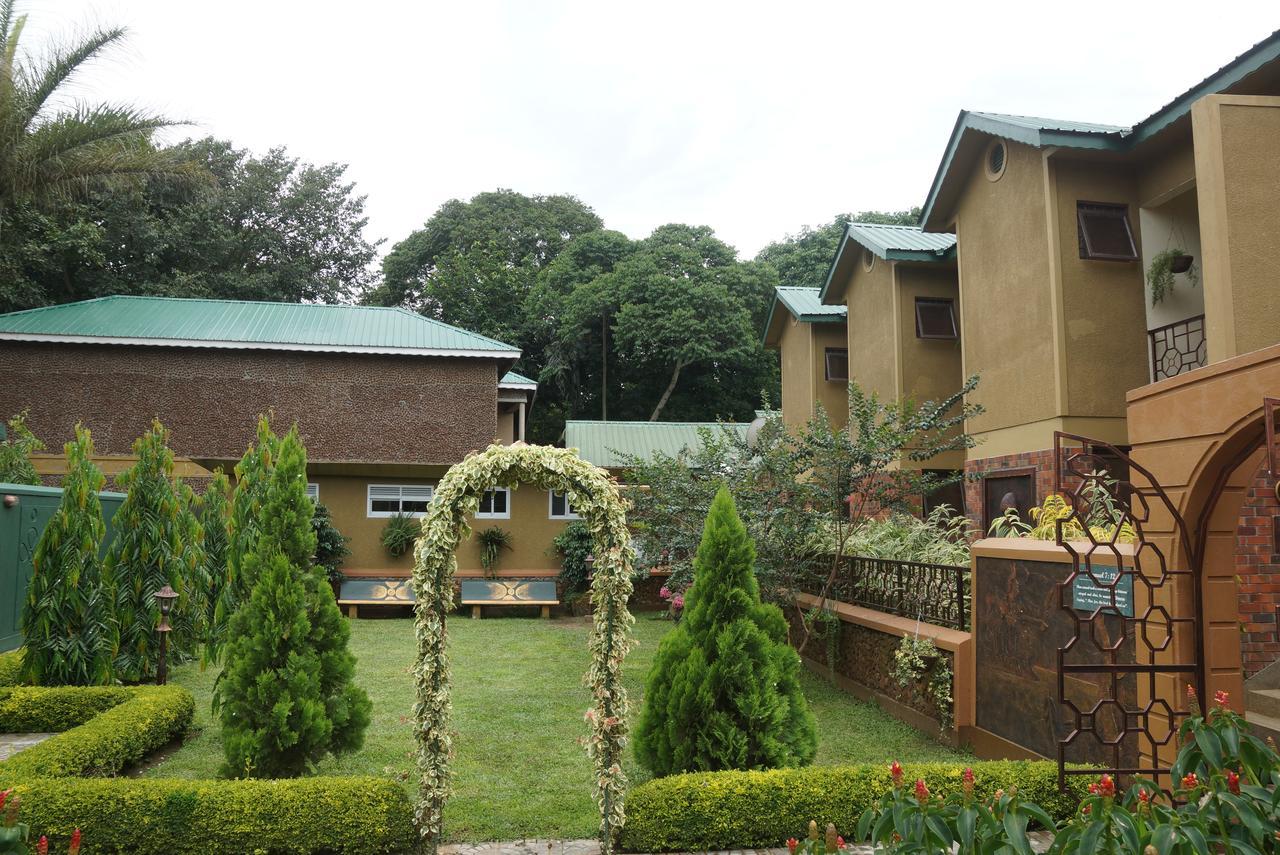 Country Lake Resort Garuga Entebbe Zewnętrze zdjęcie